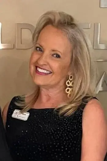 Lynne Halleran