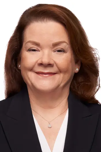 Carolyn Curtis