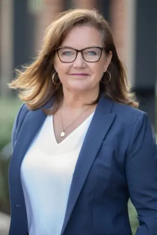 Lisa Barton
