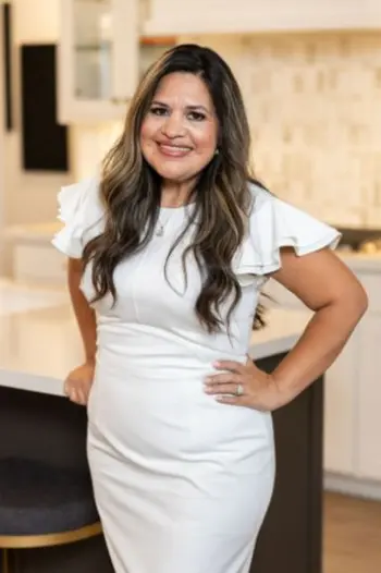 Claudia Mendoza