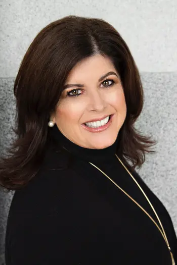 Holly Hooper