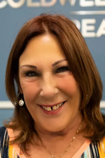 Lorraine Smith
