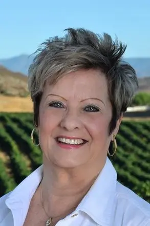 Maxine Sanjacomo