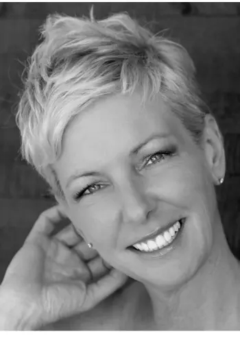 Carole Carter