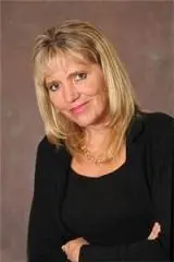 Debbie Piekarz