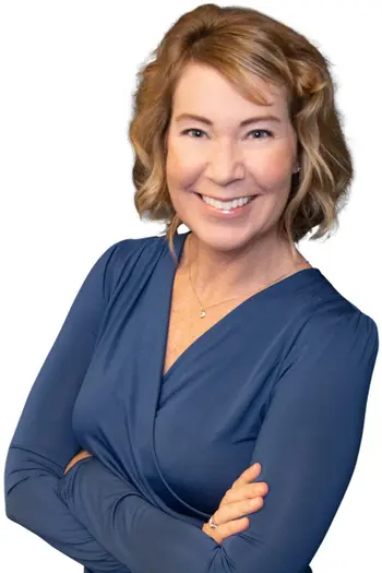 Carrie Holmes