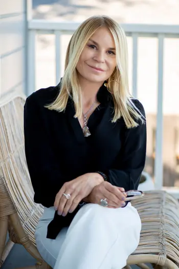 Tracy Curtis