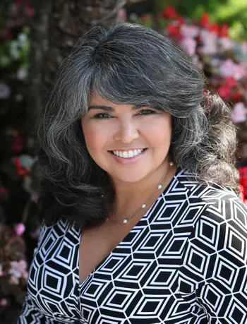 Lisa Tomlinson