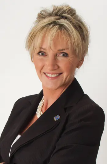 Elizabeth Ide