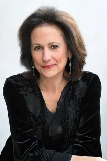 Julie Lovett