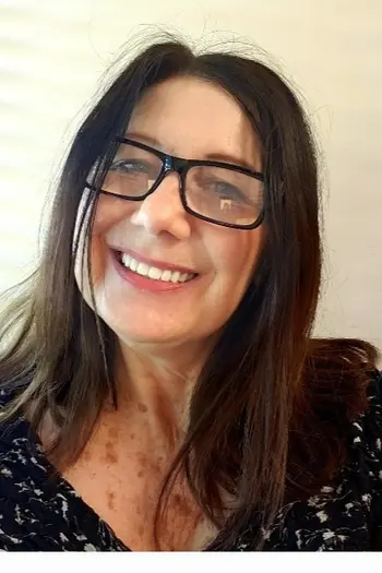 Jayne English