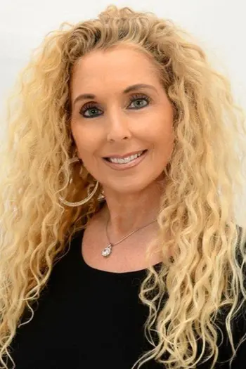 Shari Pippa
