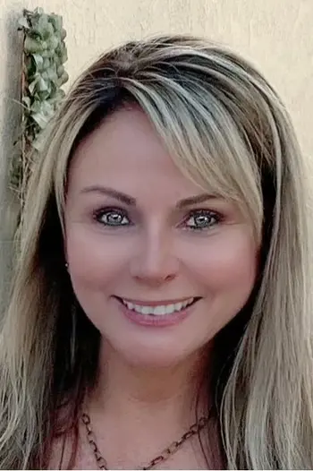 Candi Guthrie