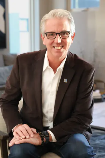 Mark Holmes