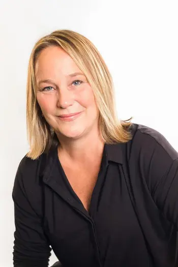 Karen McKenna