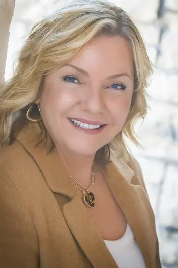 Maggie Wright
