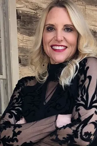 Elizabeth Henderson
