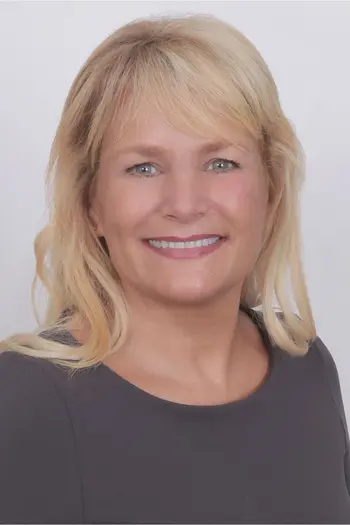 Elizabeth Cummings