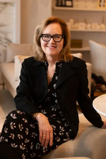 Gretchen Papineau