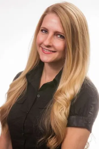Amanda Larson