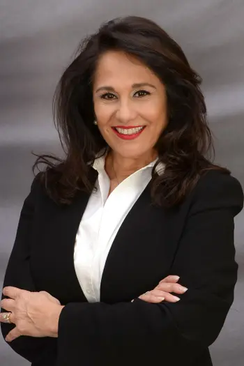 Elena Jelinski