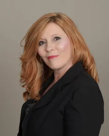 Alicia Davis
