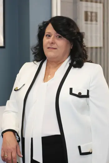 Lisa Marie Theis