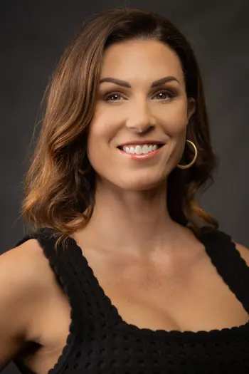Adrianne Bennett