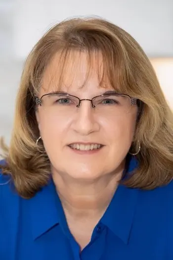 Marcia Warner
