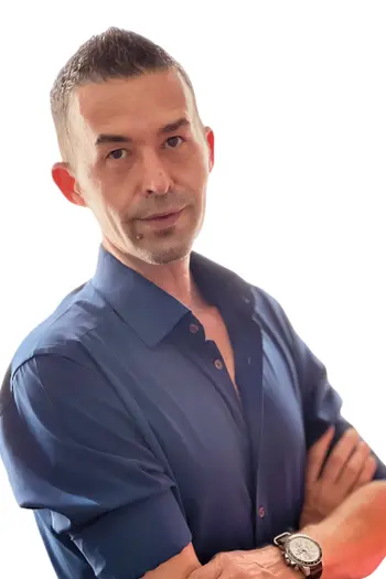 Deniz Halilov