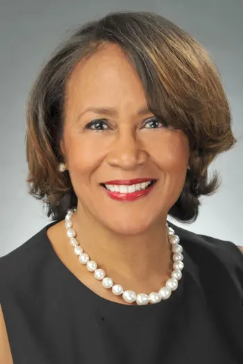 Carolyn Lake