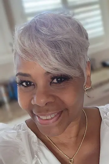 Deirdre Mack Lynch