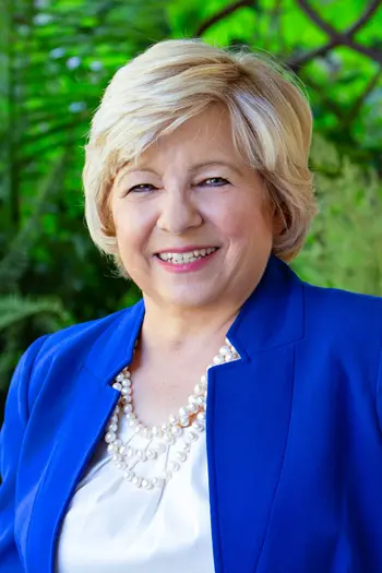 Joann Atsaves