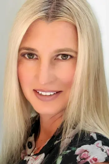 Lisa Tortora