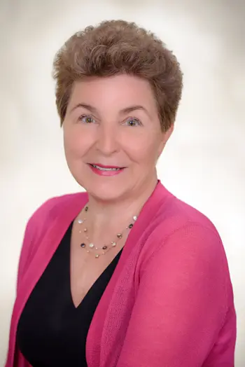 Mae Sinkule