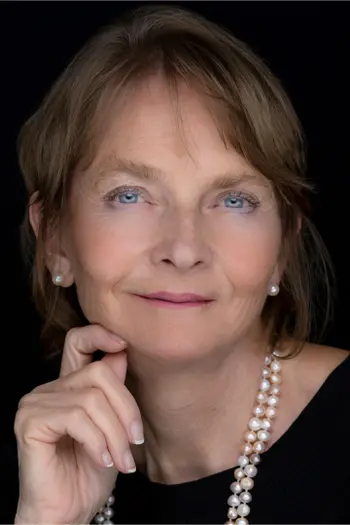 Eveline F. Bustillos