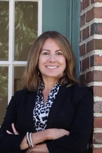 Leslie Stollenwerk-Gleason