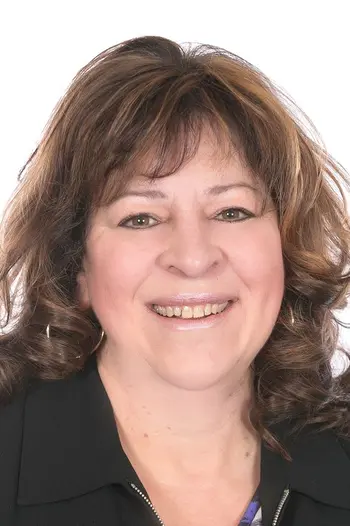 Cindy Grabb