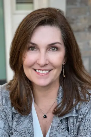 Nicole Davis
