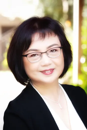 Tina Li