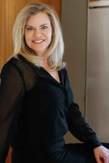 Jennifer Kiss