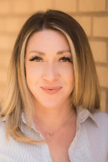 Samantha Kelly
