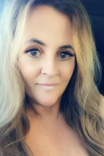 Lisa Warren