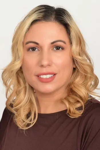 Lynn Acevedo