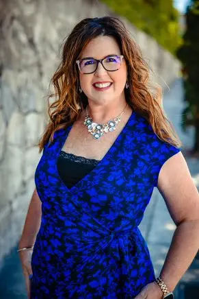 Lee Anna Strofe