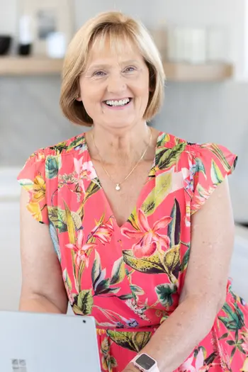 Val Connolly