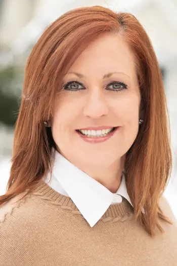 Elizabeth Saunders-Dencker