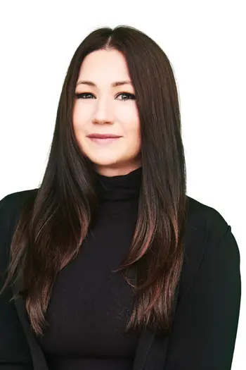 Cassandra Lomrantz