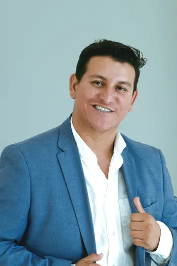 J. Ovier Alvarez Fajardo