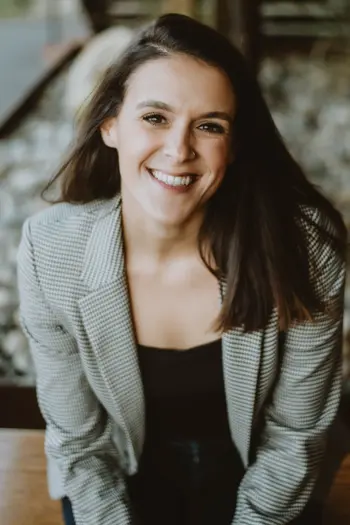Angela Rera